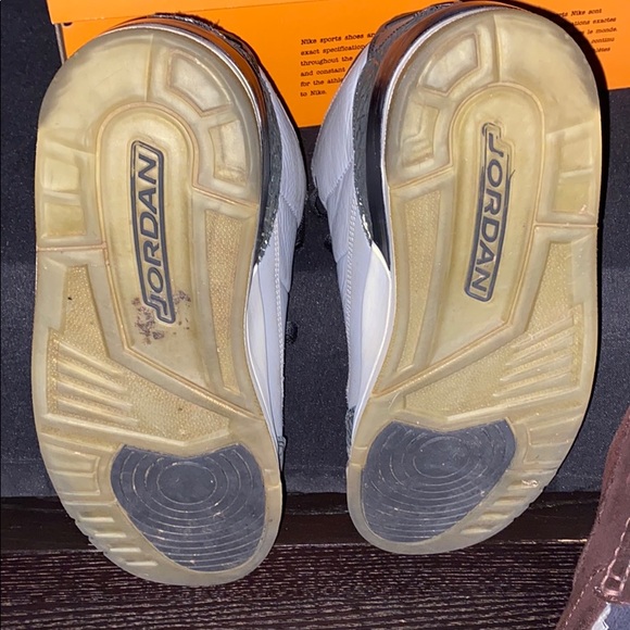 Jordan Retro 3 Wolfgrey - Picture 5 of 6